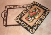 Bav Doves and Flowers Tray with holder web.jpg (789583 bytes)